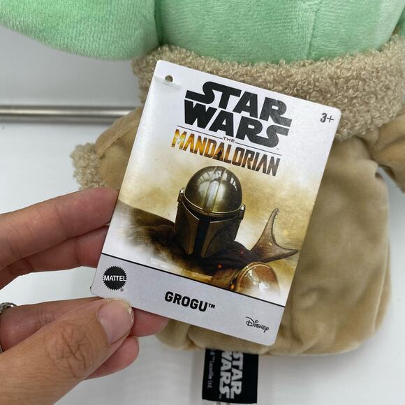 Star Wars Mandalorian Baby Yoda Grogu Soft Plush 9" NWT - Picture 3 of 3